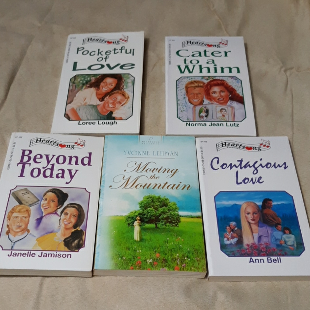 Set of 5 HeartSong Presents books
